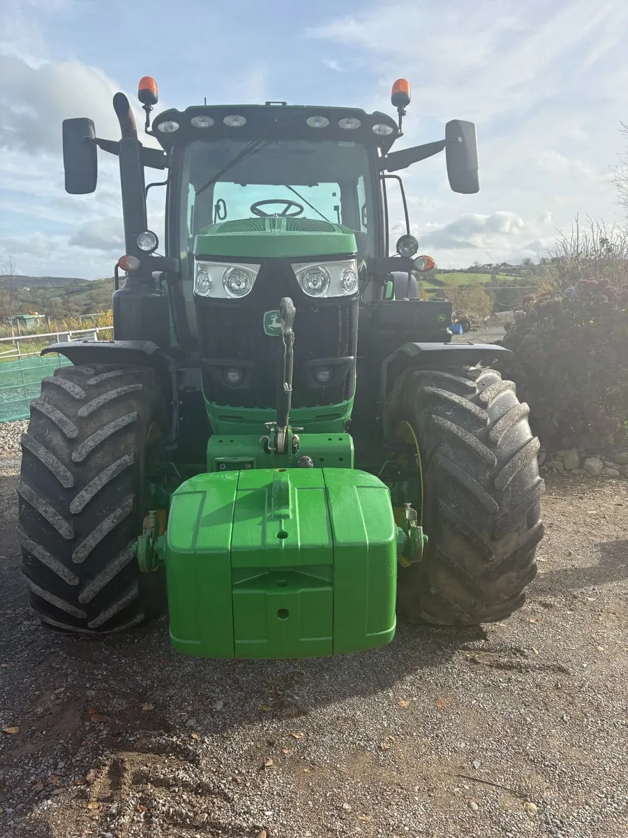 John Deere 6215r 2021 - Image 2