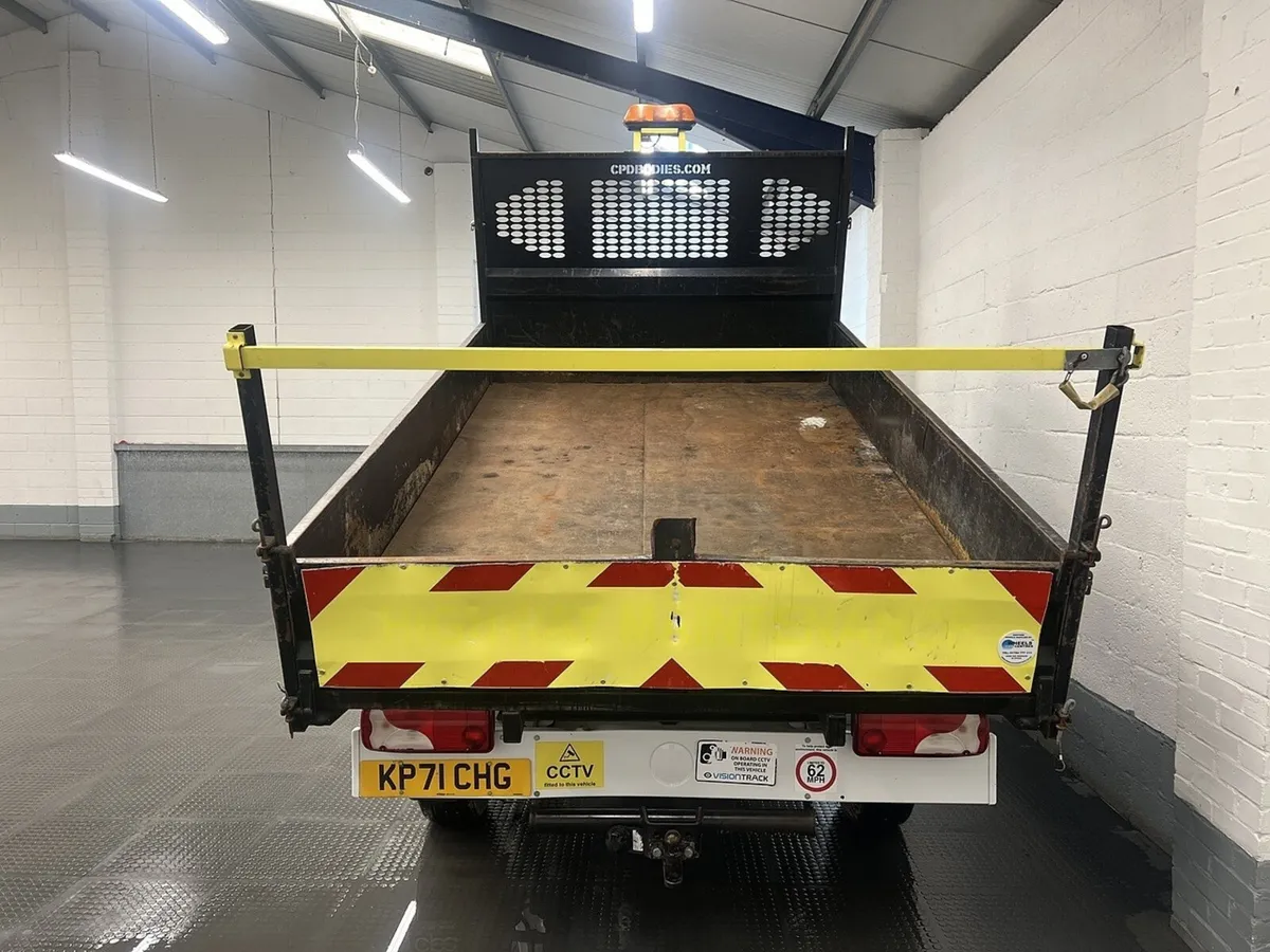 2021 Mercedes-Benz Sprinter Tipper Van - Image 4