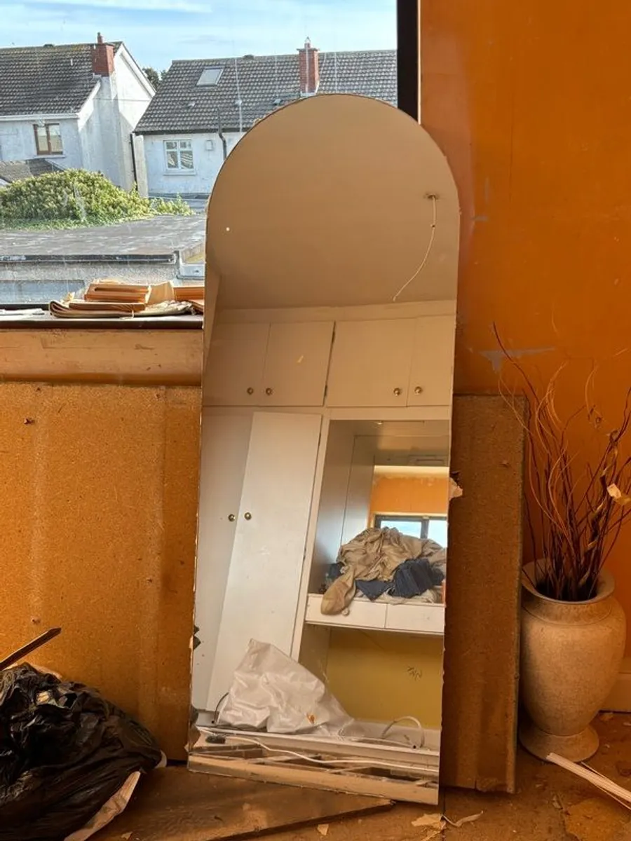 Wall mirror for sale - Image 1