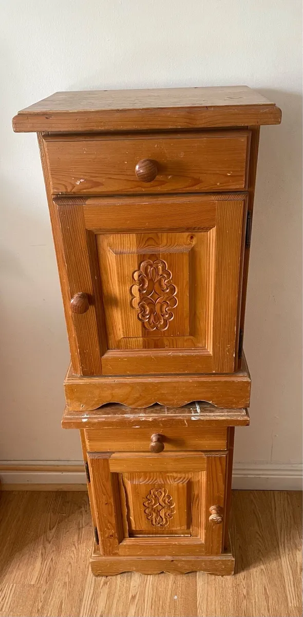 Bedroom lockers