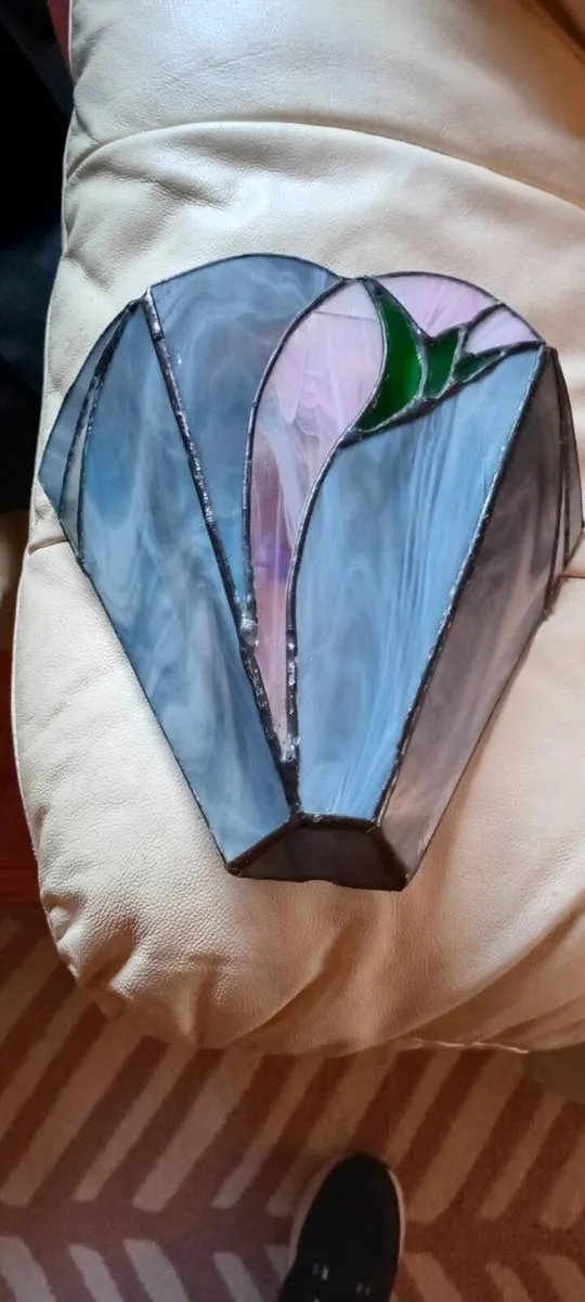 Stained glass wall light shade