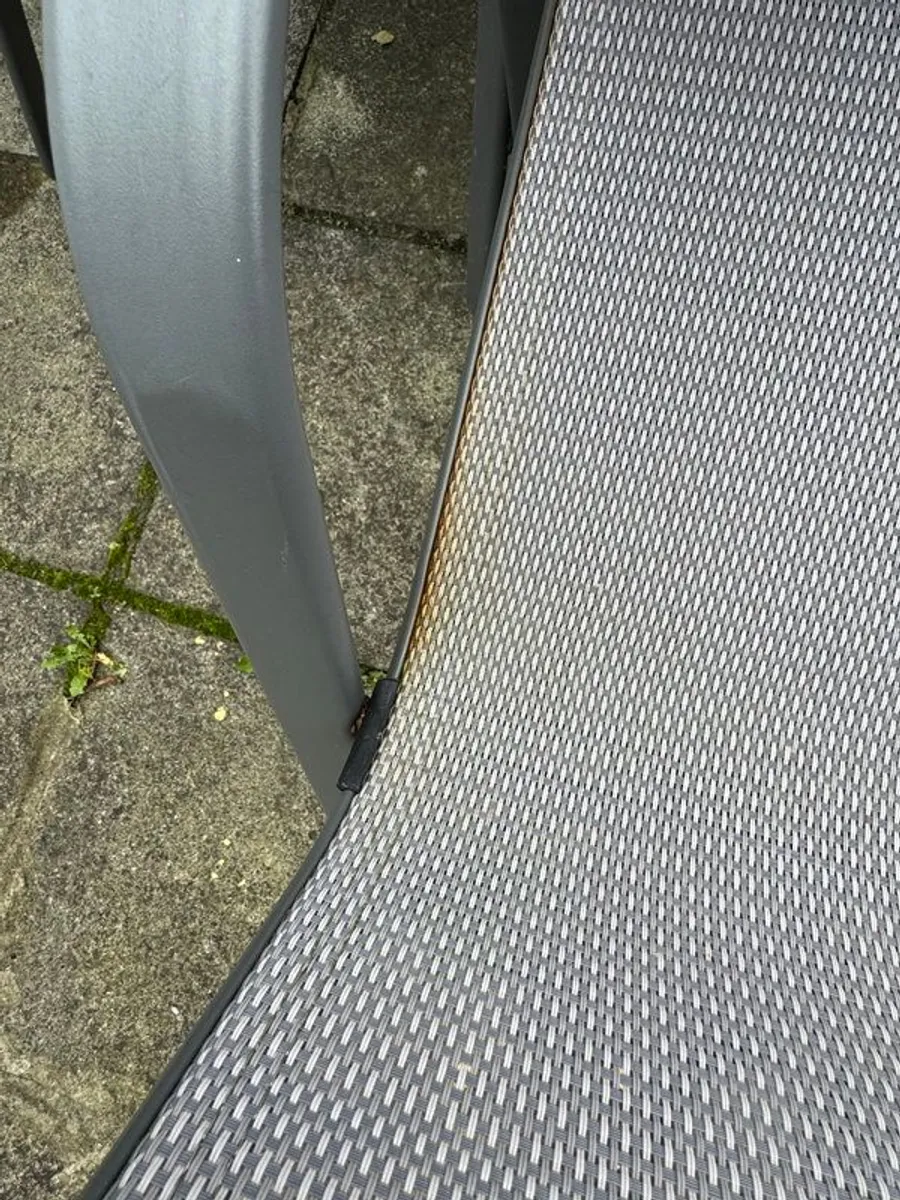 Seville Six Seater Outdoor Dining Set - Image 4