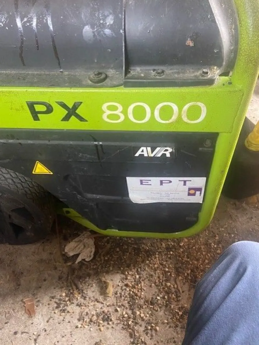 PX 8000 Generator - Image 1