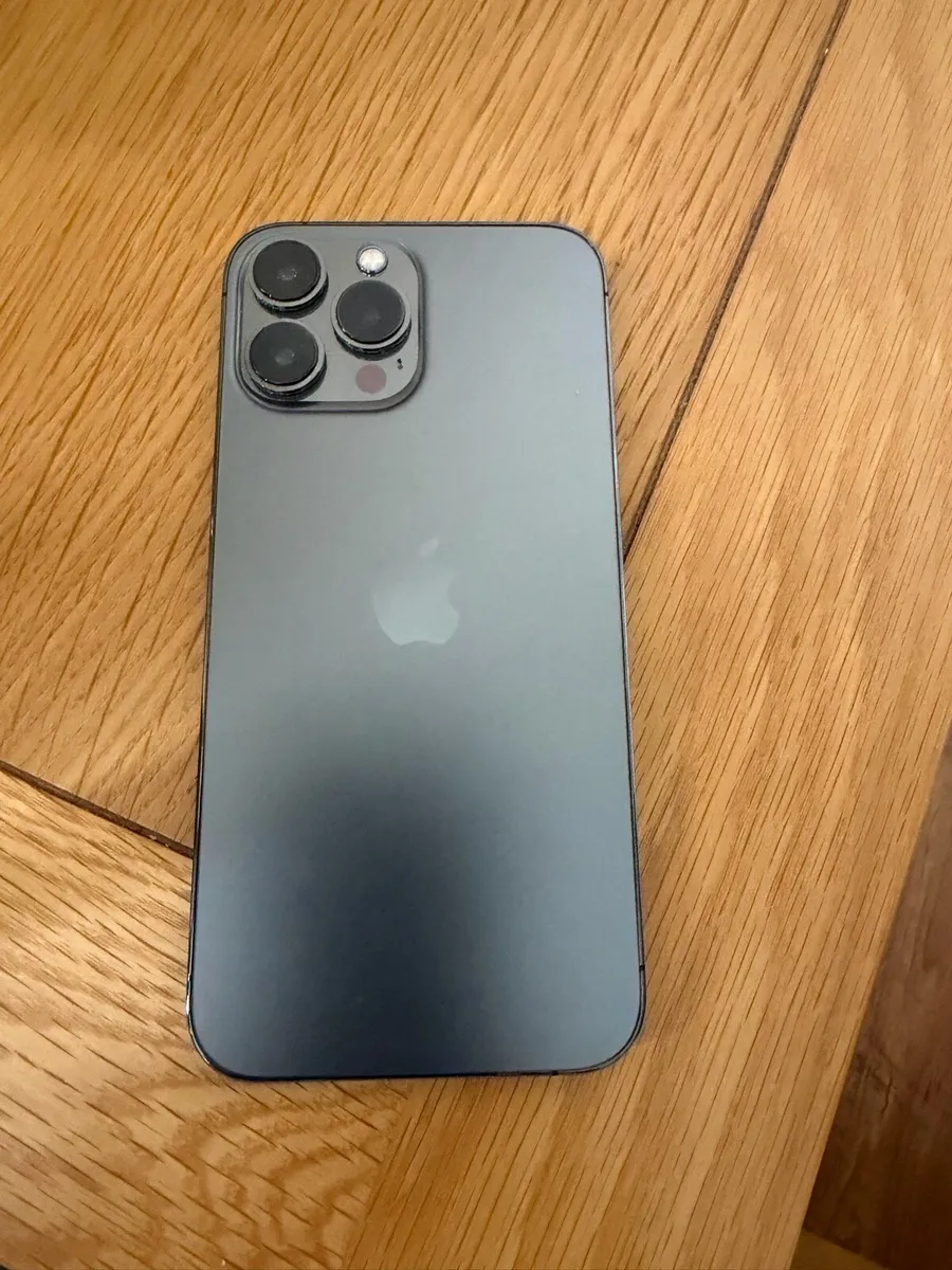 iPhone 13 Pro Max, 128gb, grey, unlocked, 8 covers - Image 3