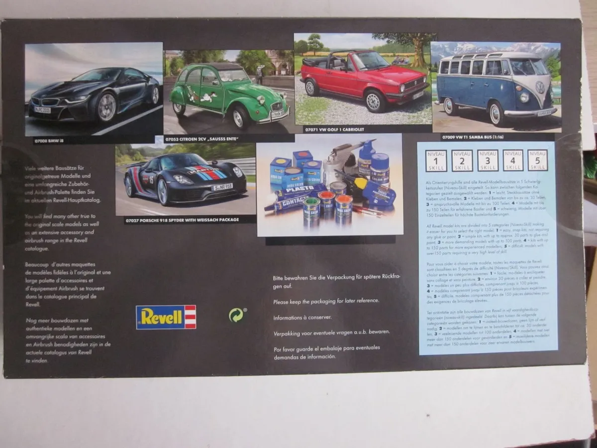 VW Beetle Limousine Revell Model Kit - Image 2