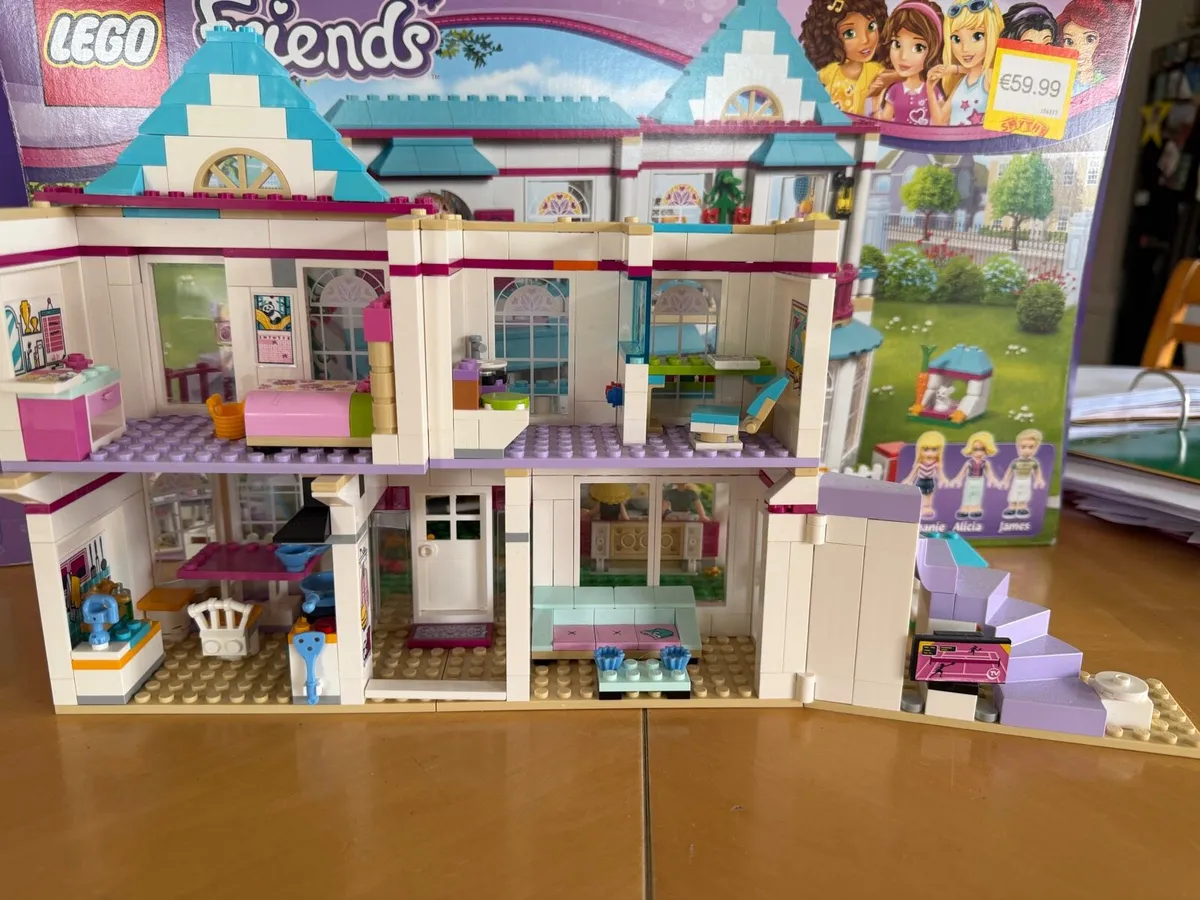 Lego Friends Stephanie’s House - Image 3