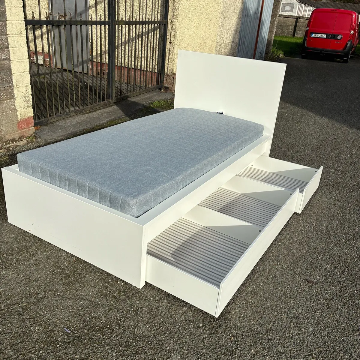 VGC! White Single bed frame 2 Drawers & Mattress - Image 1