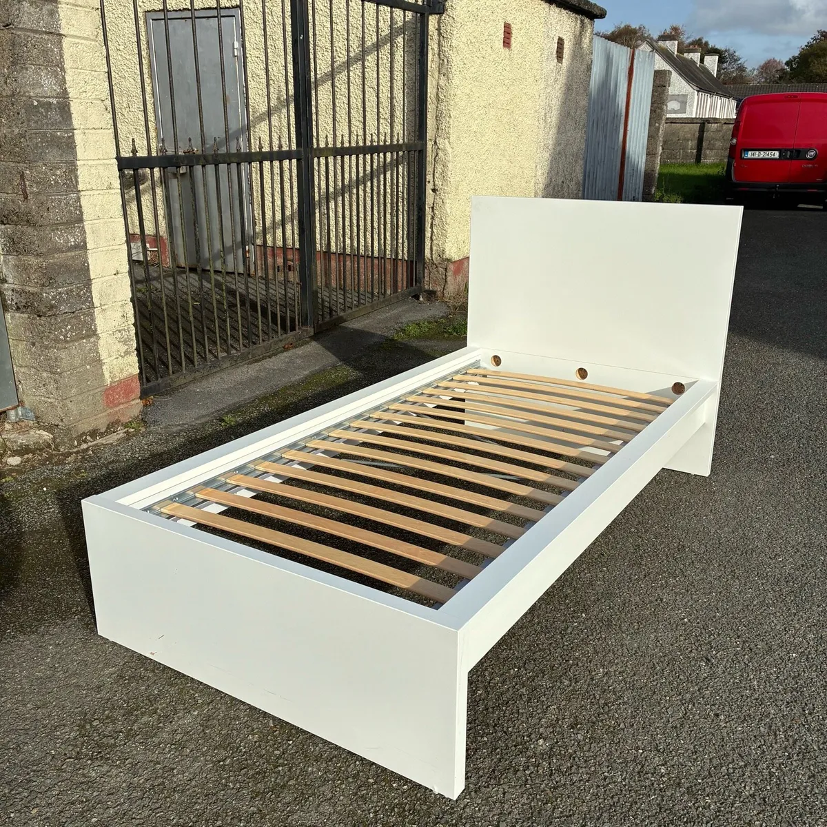 VGC! White Single bed frame 2 Drawers & Mattress - Image 4