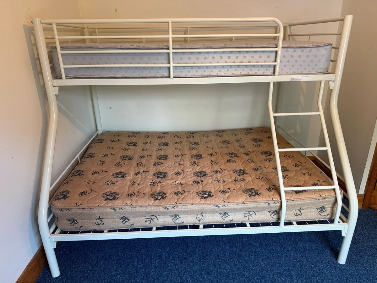 Bunk bed - Image 1