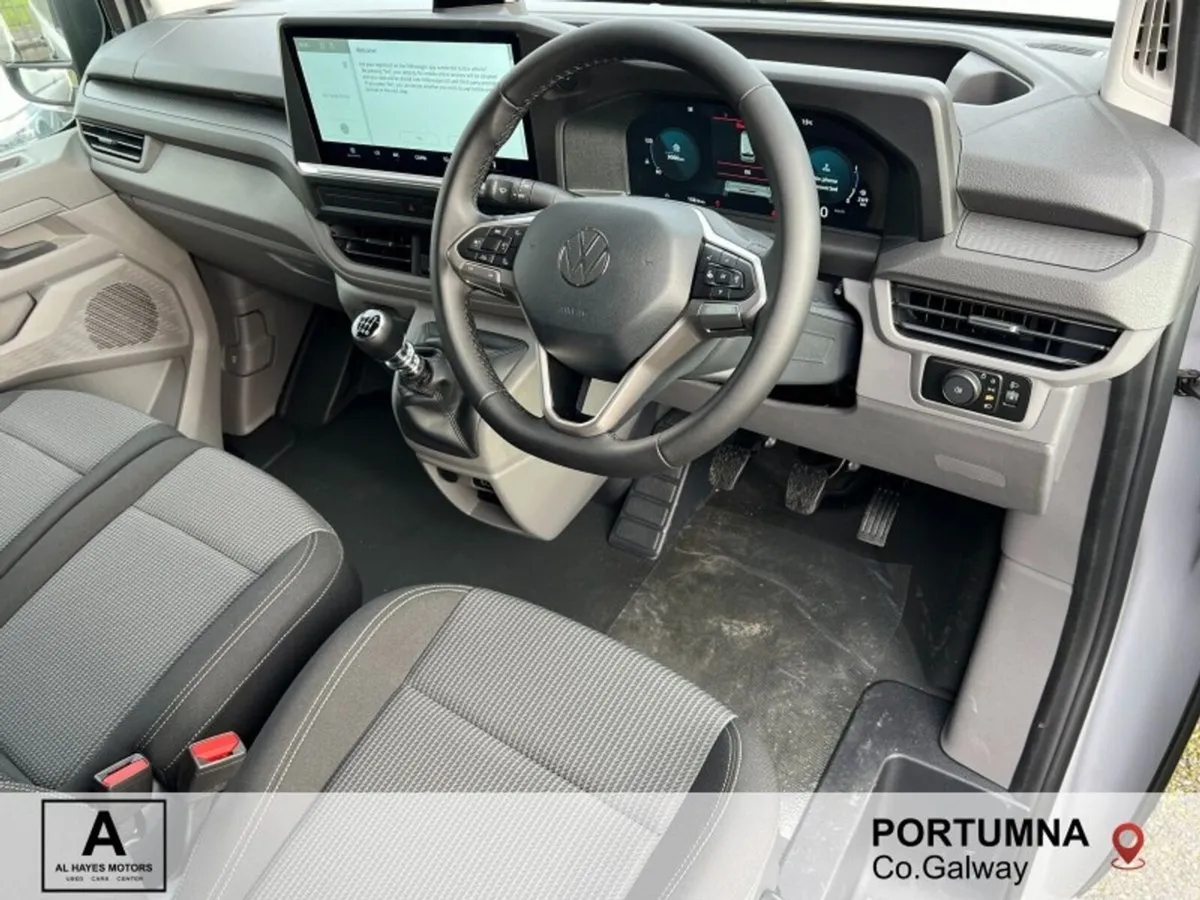 Volkswagen Transporter TRENDLINE LWB 30 150BHP  M6 - Image 4