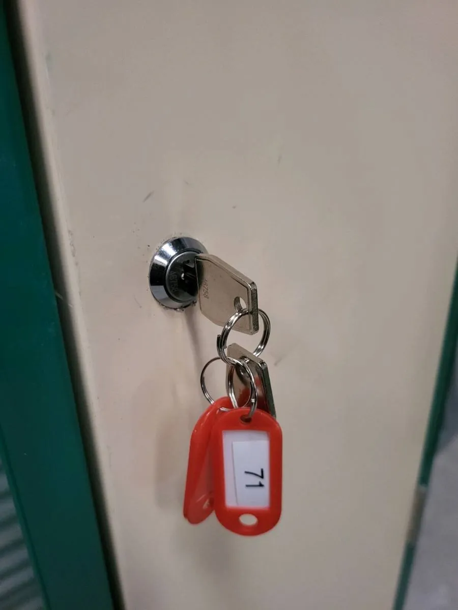 2 Door Metal Lockers. New Locks & Keys. - Image 4
