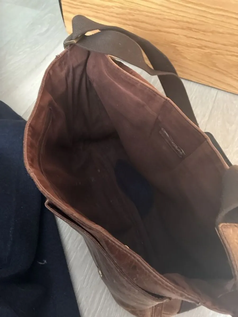 Leather bag - messenger/satchel style - Image 4