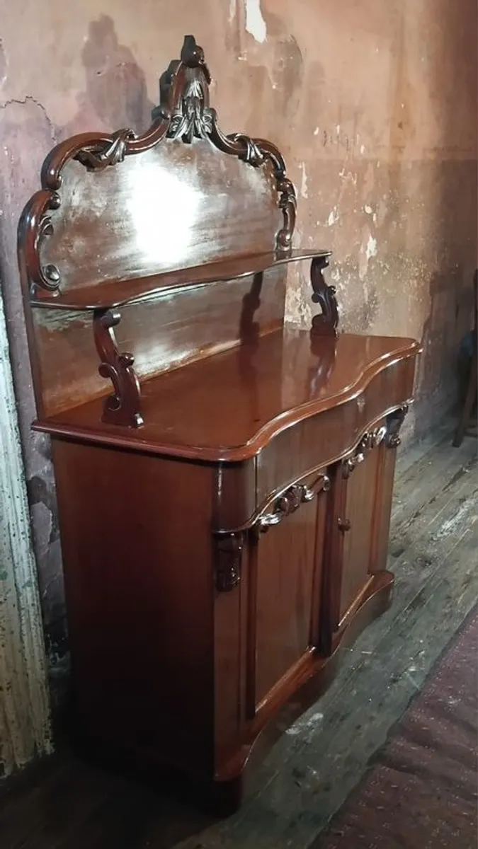 Victorian antique mahogany Cottage Sideboard - Image 4