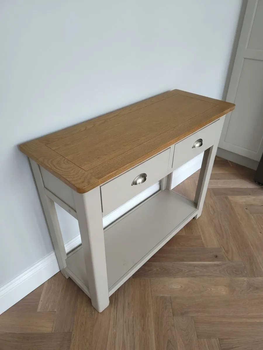 Console Table - Image 2