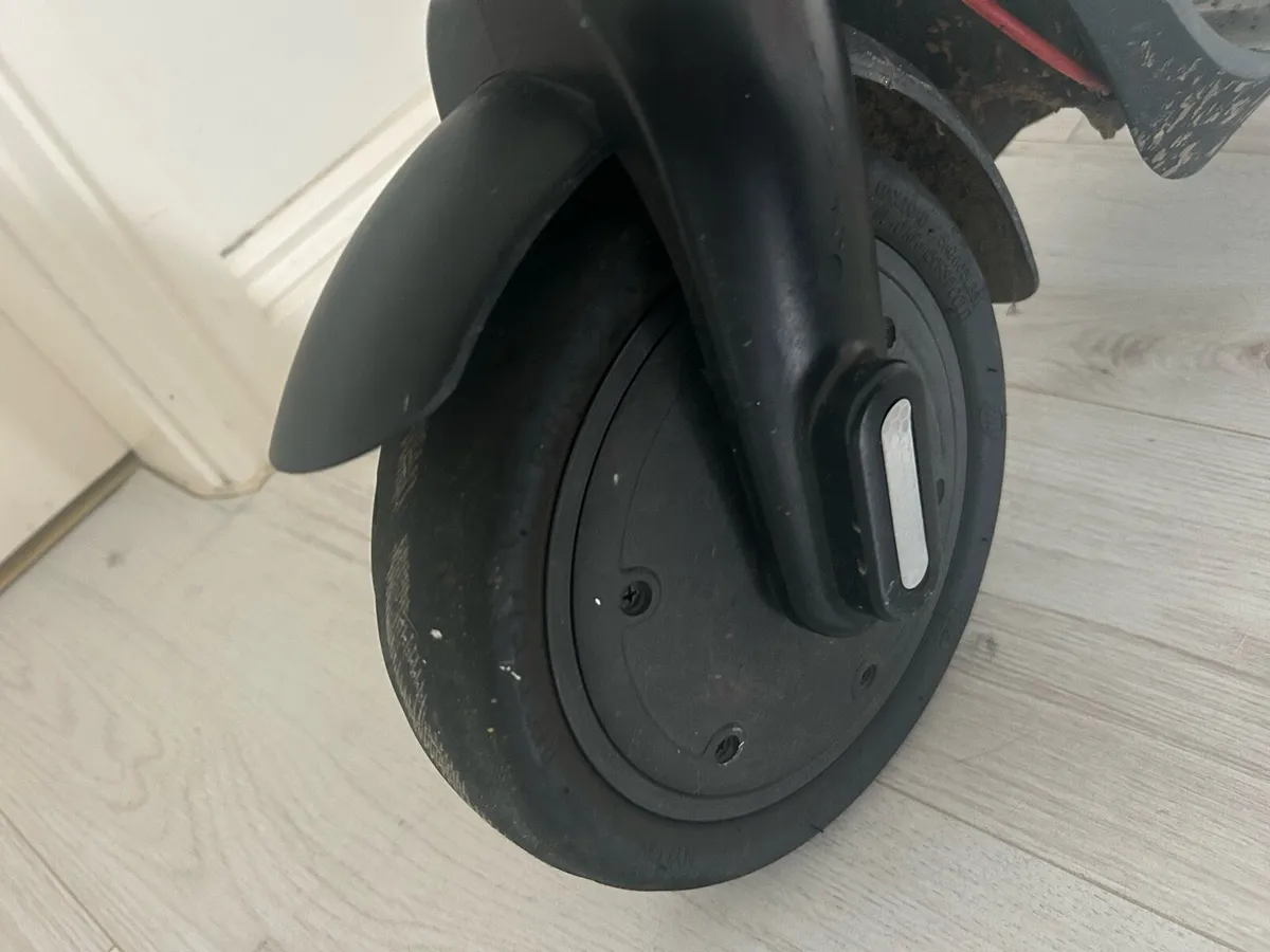 Electric scooter - Image 3