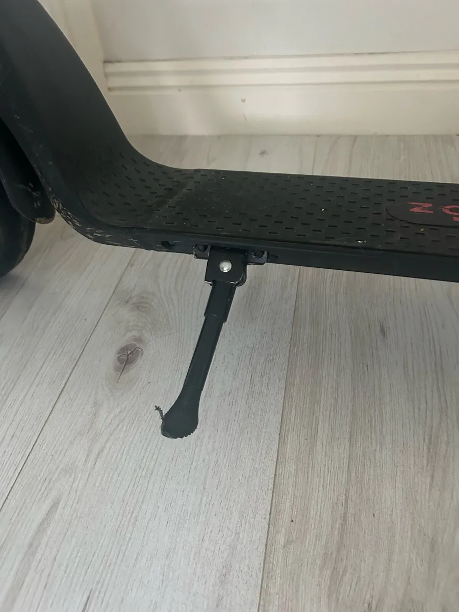 Electric scooter - Image 4