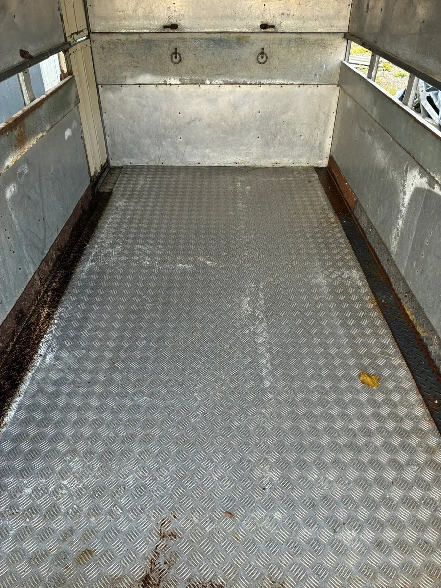Cattle trailer - Image 4