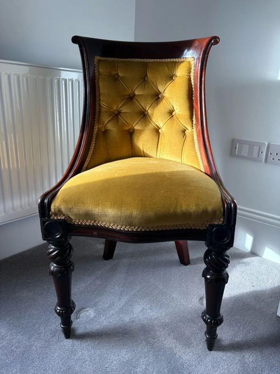 antique dining table and chairs - Image 1