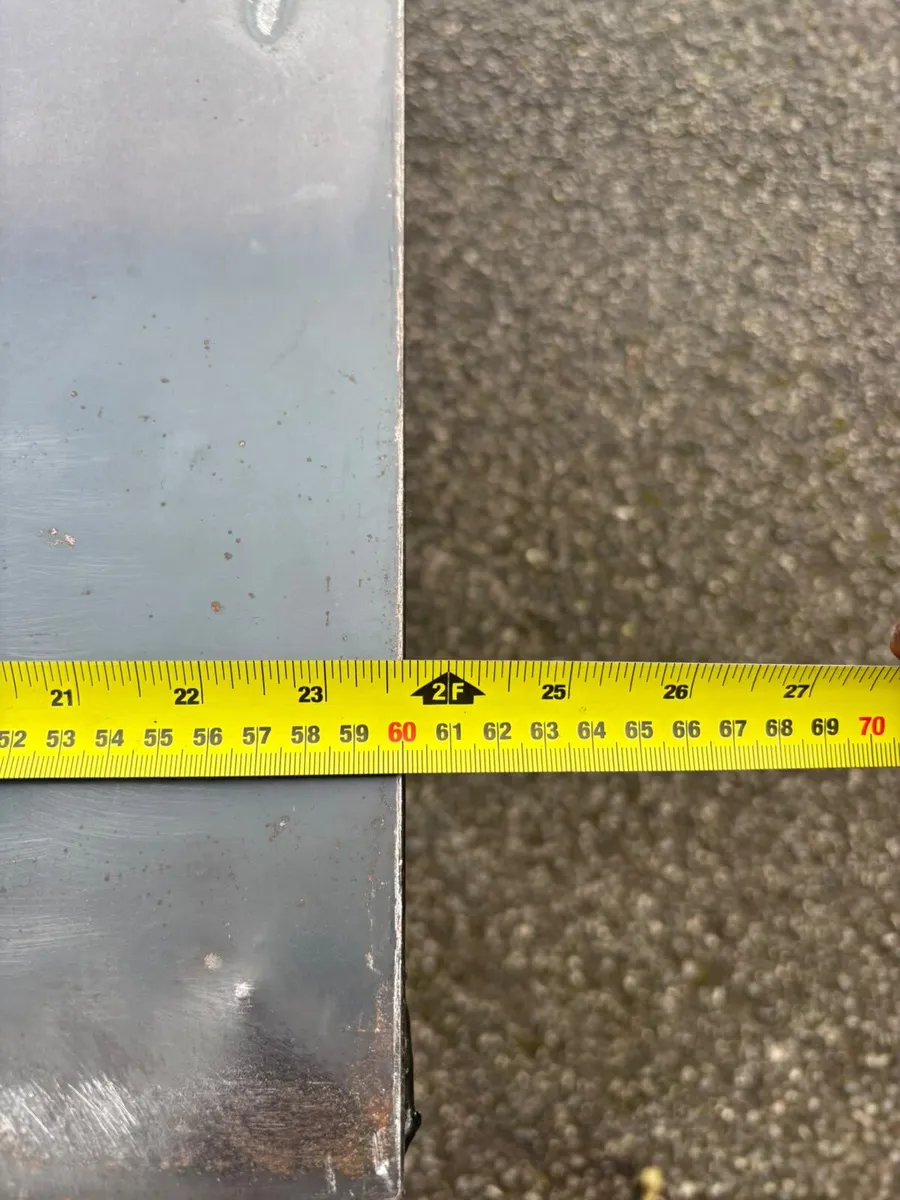 Metal Work Bench - Image 1