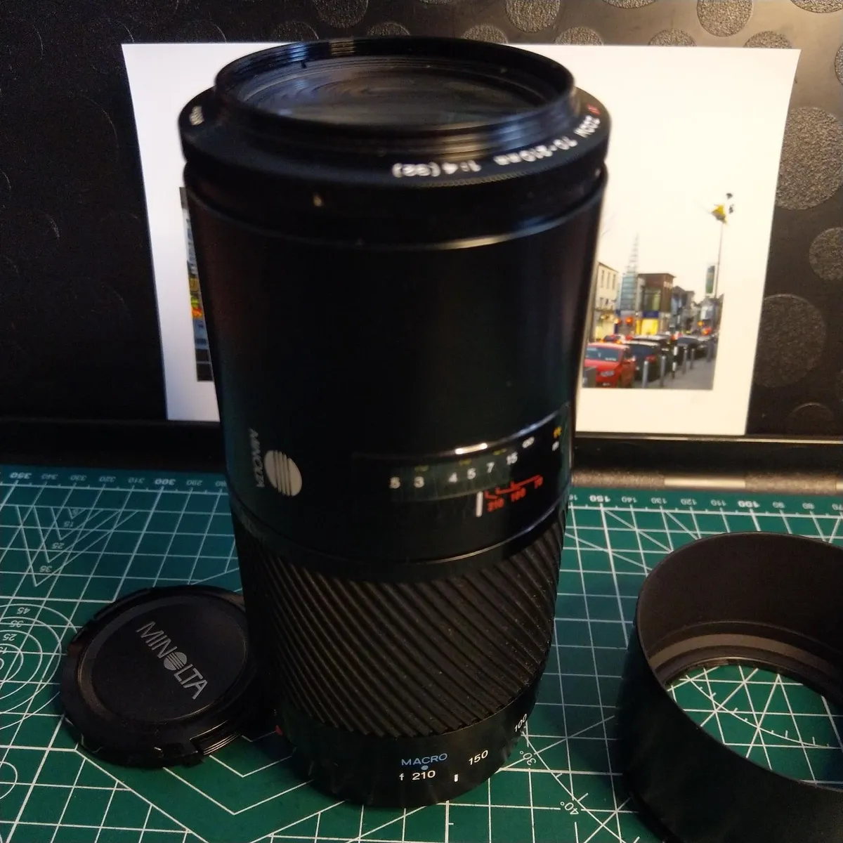 Minolta/Sony A mount 70-210mm f/4 beercan lens - Image 2
