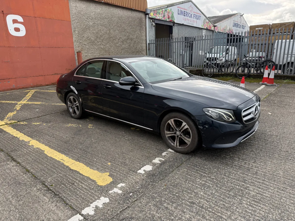 2016 MERCEDES E220 - Image 1