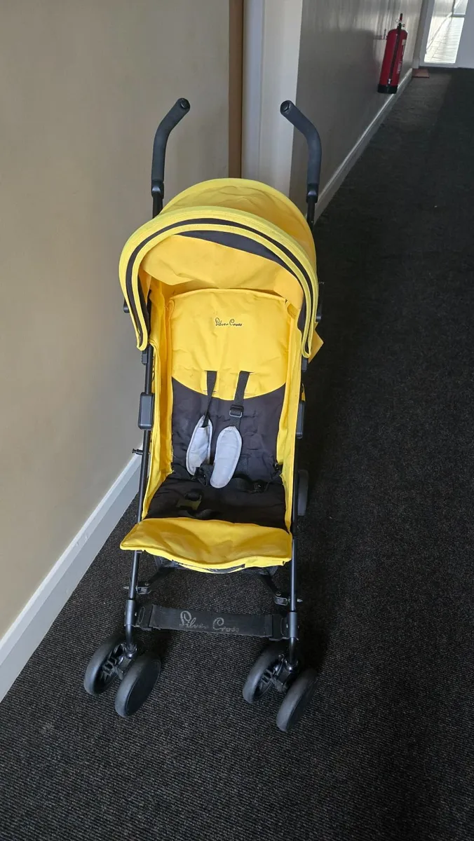 Silver Cross Travell pram - Image 3