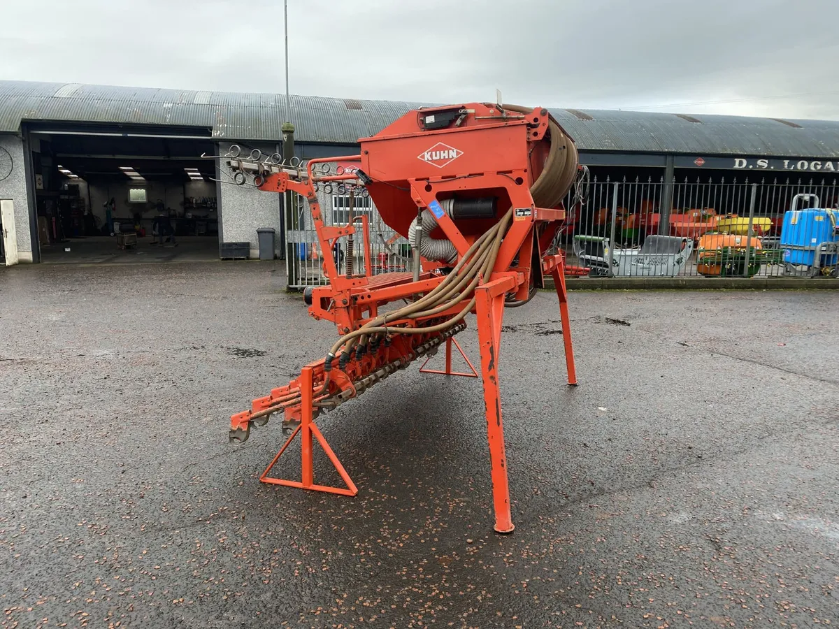 Kuhn Venta LC302 Seed Drill - Image 4
