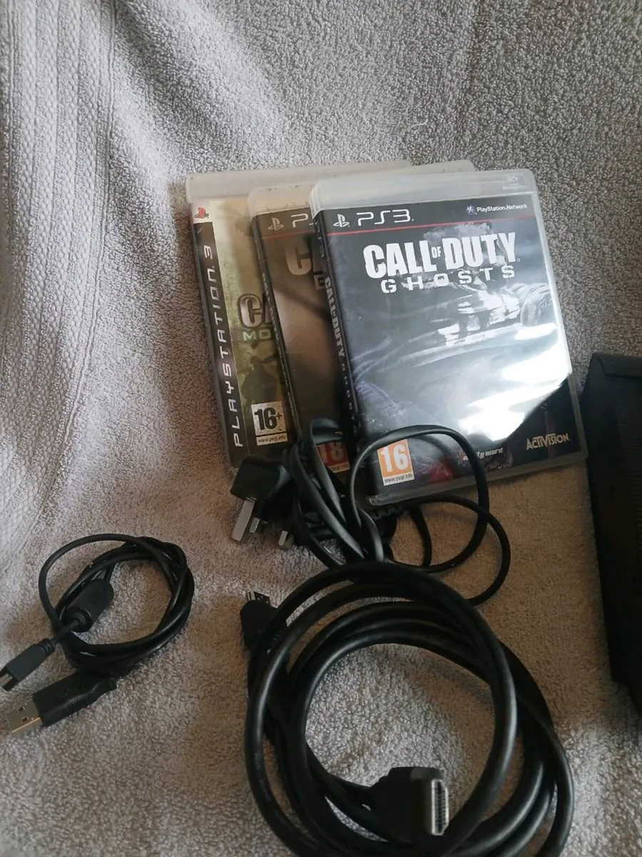 Playstation 3 slim console and games bundle - Image 4