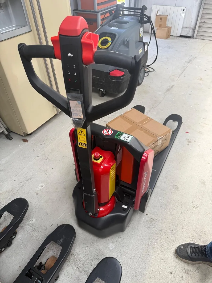 Maximal Power pallet trucks - Image 1