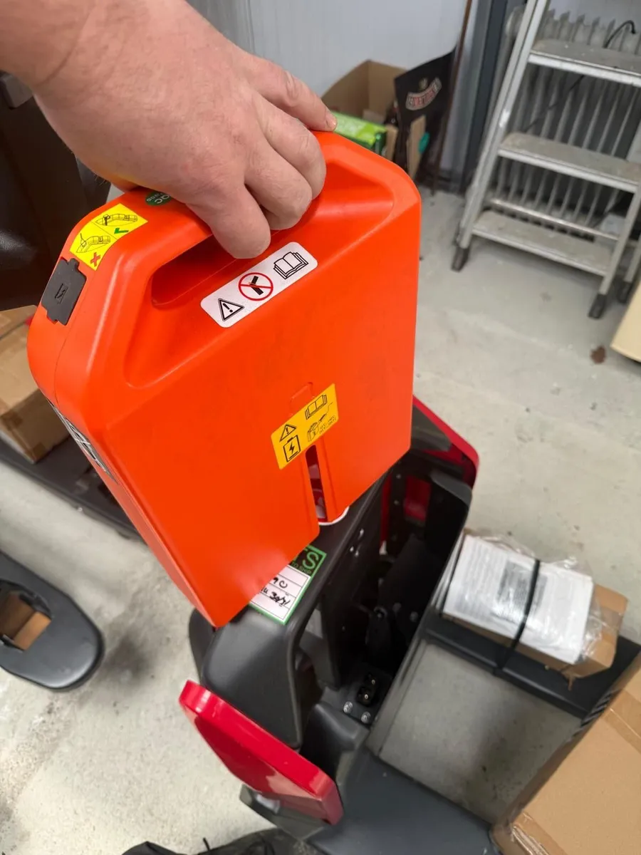 Maximal Power pallet trucks - Image 3