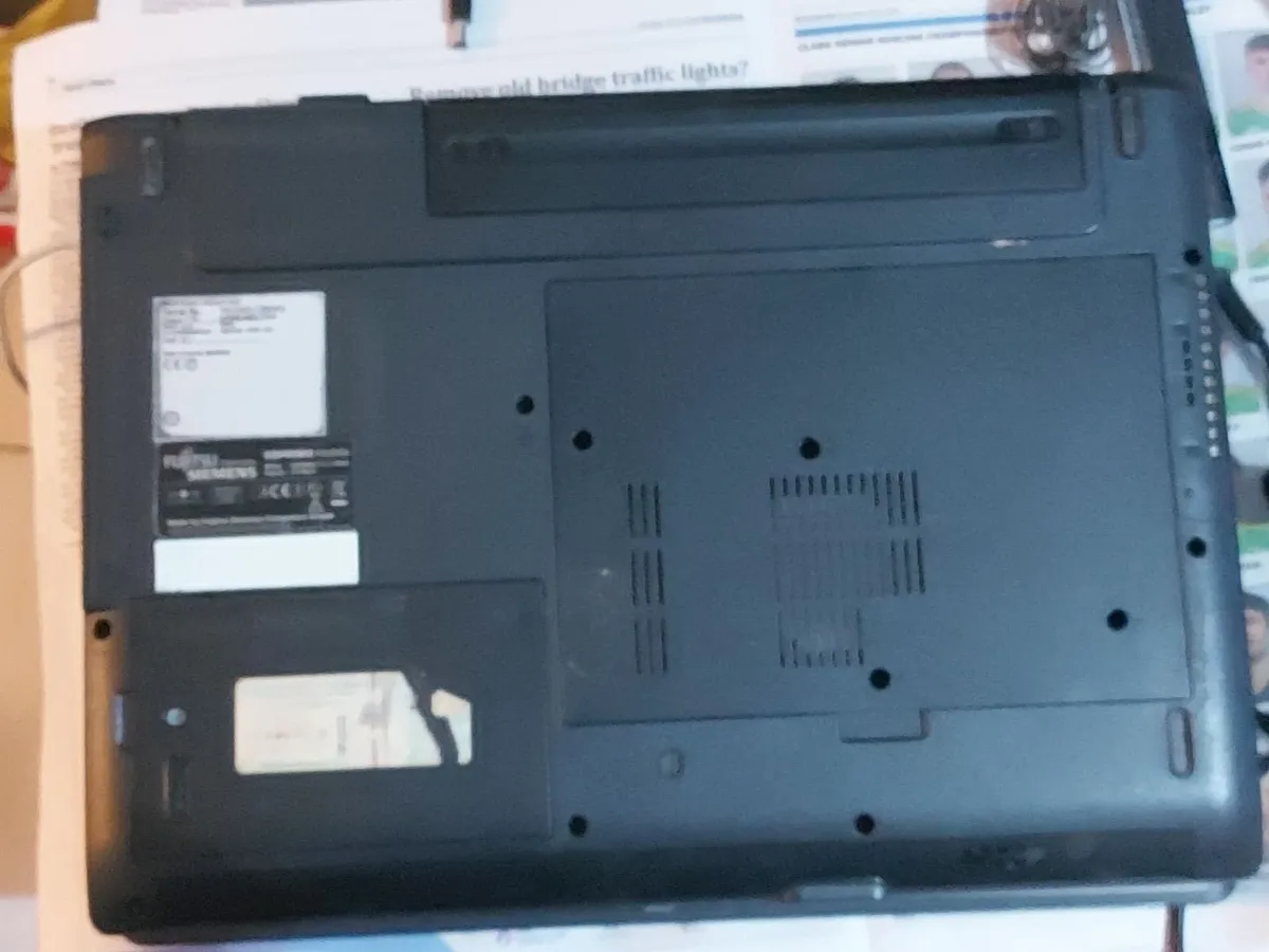 Fujitsu Esprimo V5535 1 TBHDD, 1GB RAM, WIN 7 PRO - Image 4