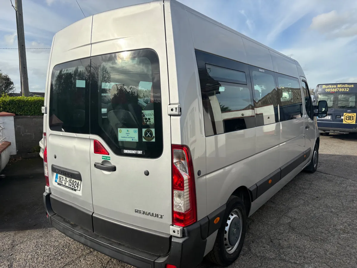 2016 Renault Master 16 seater DOE & TAX 2027 - Image 4