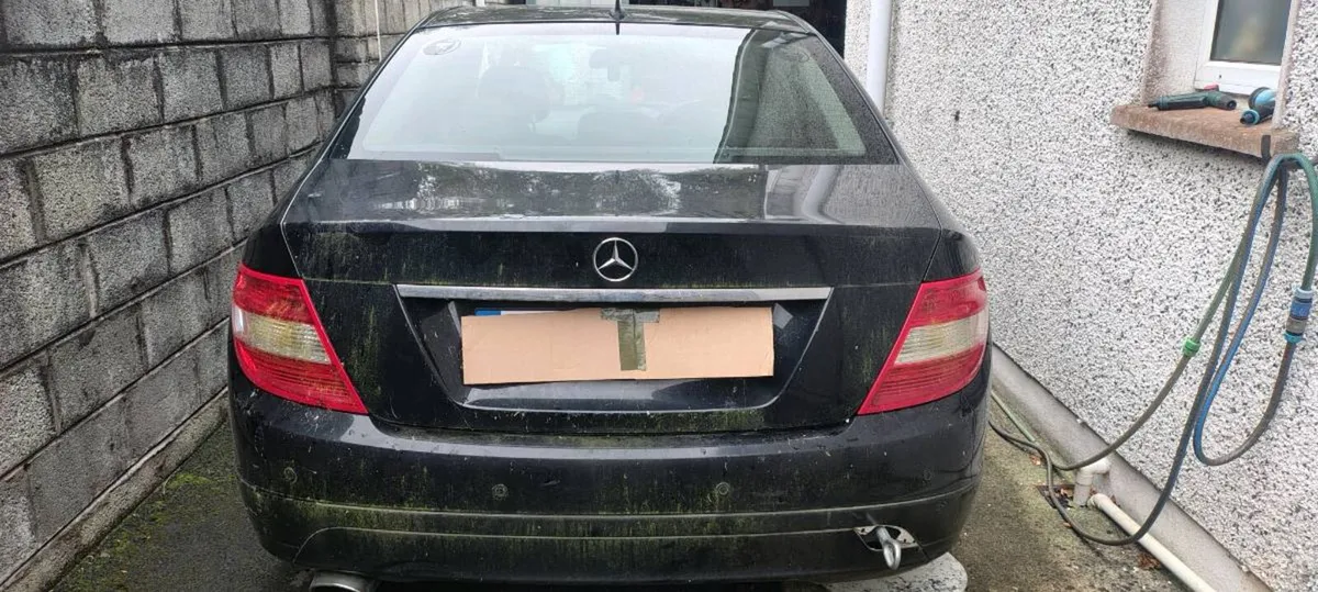 Mercedes C180 executive se - Image 2