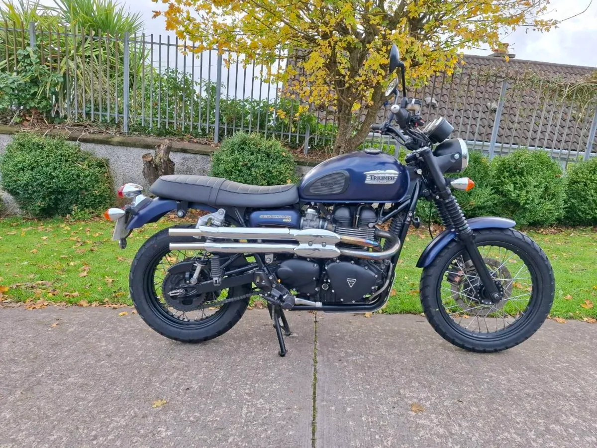 Triumph Scrambler Bonneville 900 2015 - Image 1