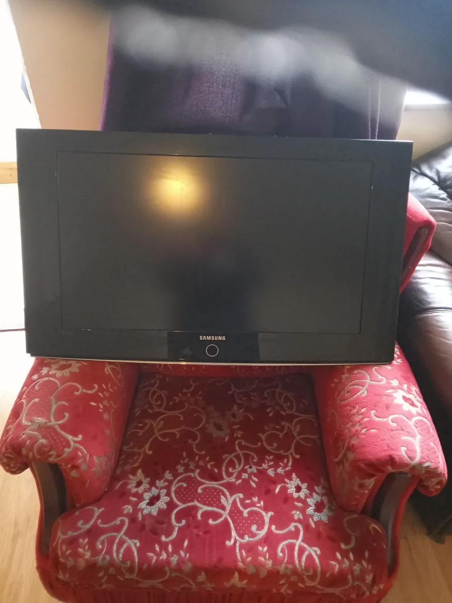 Samsung 32" tv - Image 1