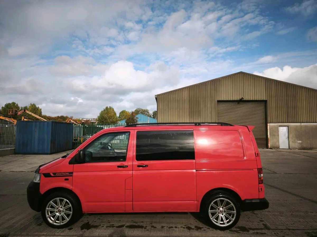 VW Transporter T5 Motor Campervan — €14,500 - Image 4