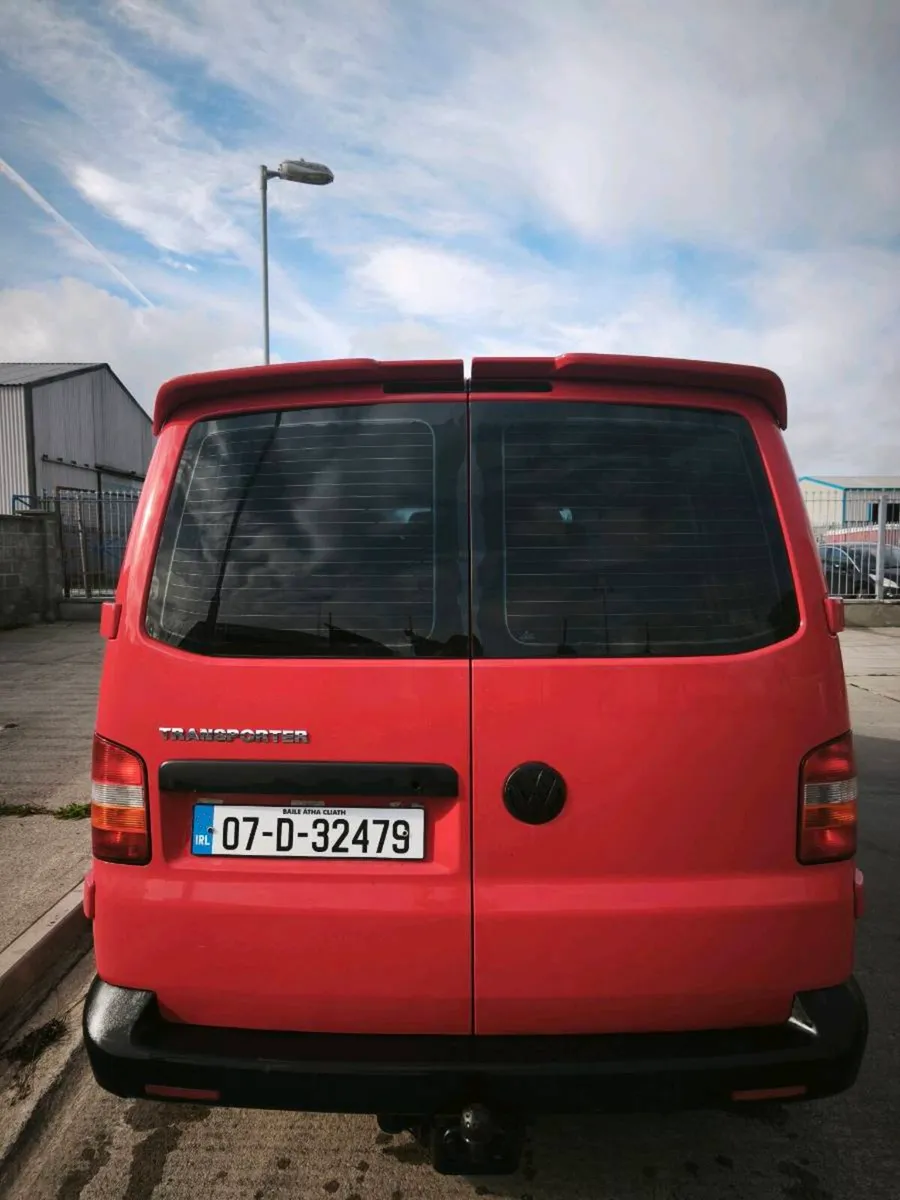 VW Transporter T5 Motor Campervan — €14,500 - Image 3