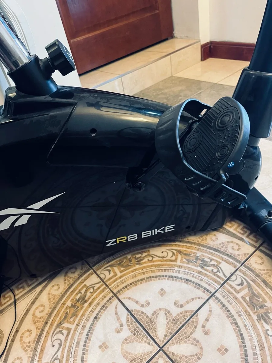 Exercise bike - Image 4