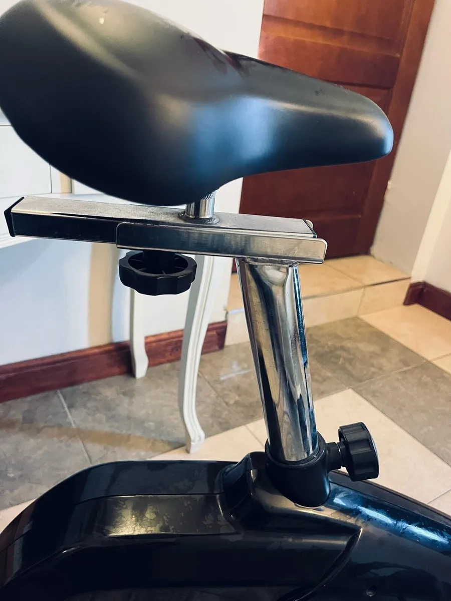 Exercise bike - Image 3