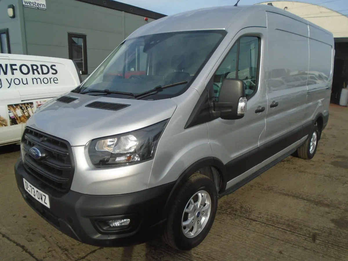 2023 Ford Transit 350 LWB MR TREND 130HP RWD - Image 3