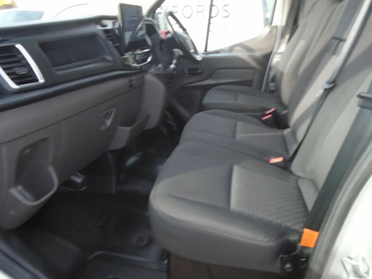 2023 Ford Transit 350 LWB MR TREND 130HP RWD - Image 4