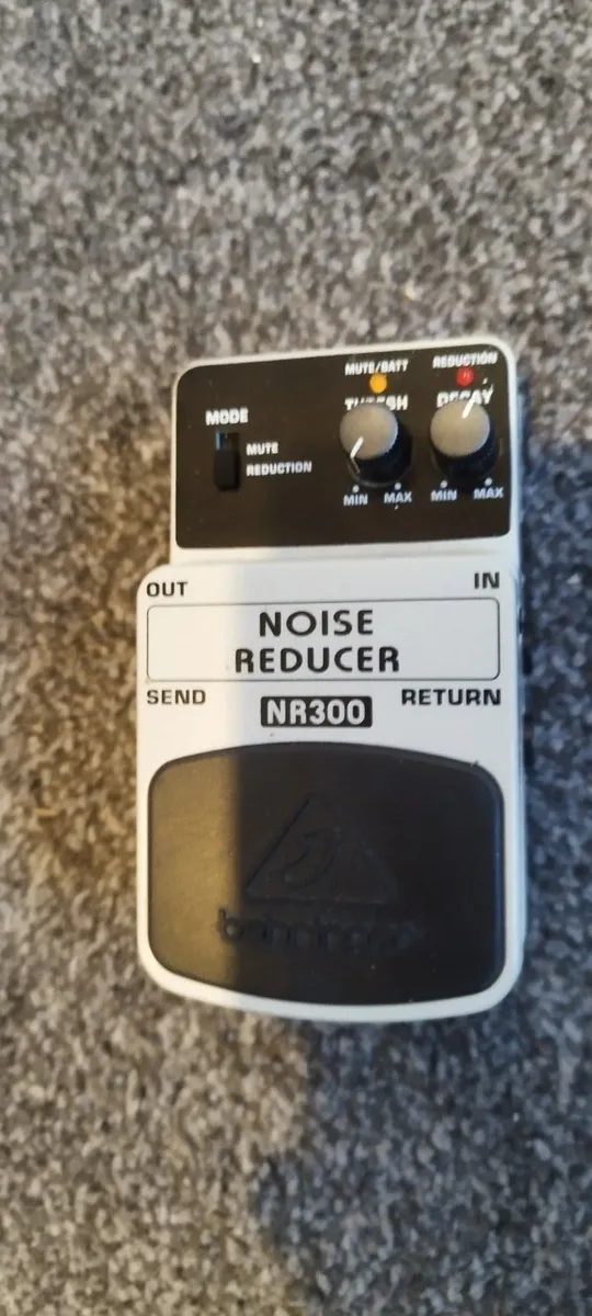 Behringer NR300 Noise Reducer - Image 1