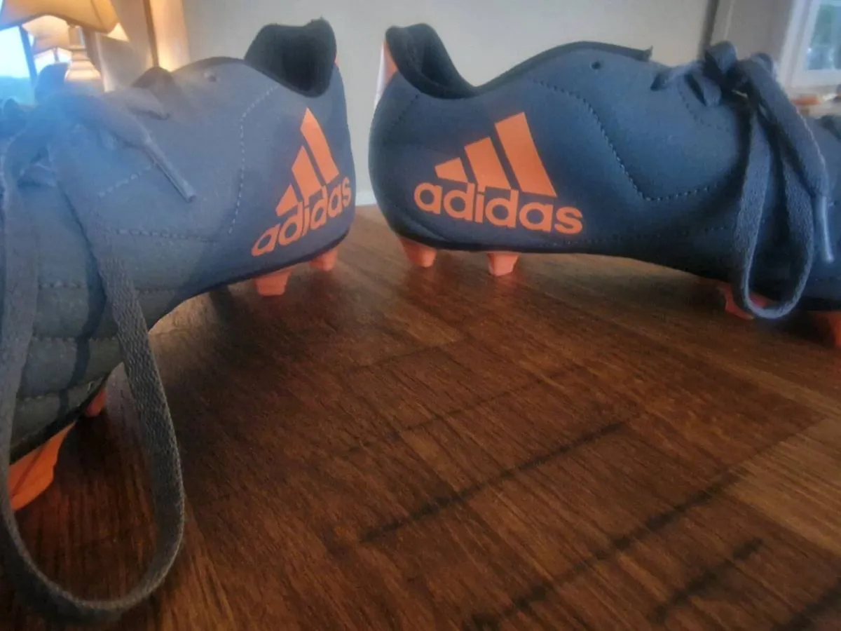 Adidas football boots sz 9 - Image 3