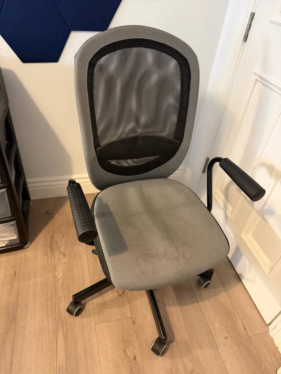 Office chair - Image 4