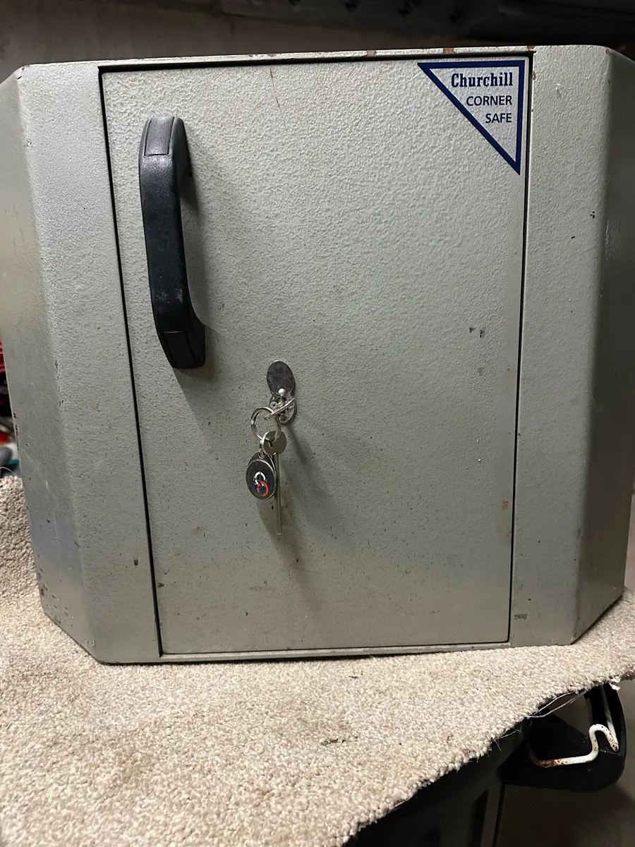 Corner safe - Image 1