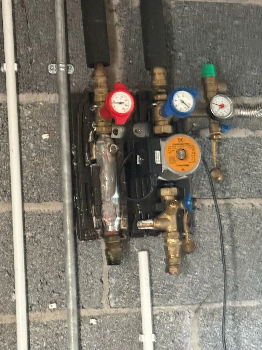 Solar Panel Kit with Buffer Tank - Image 3