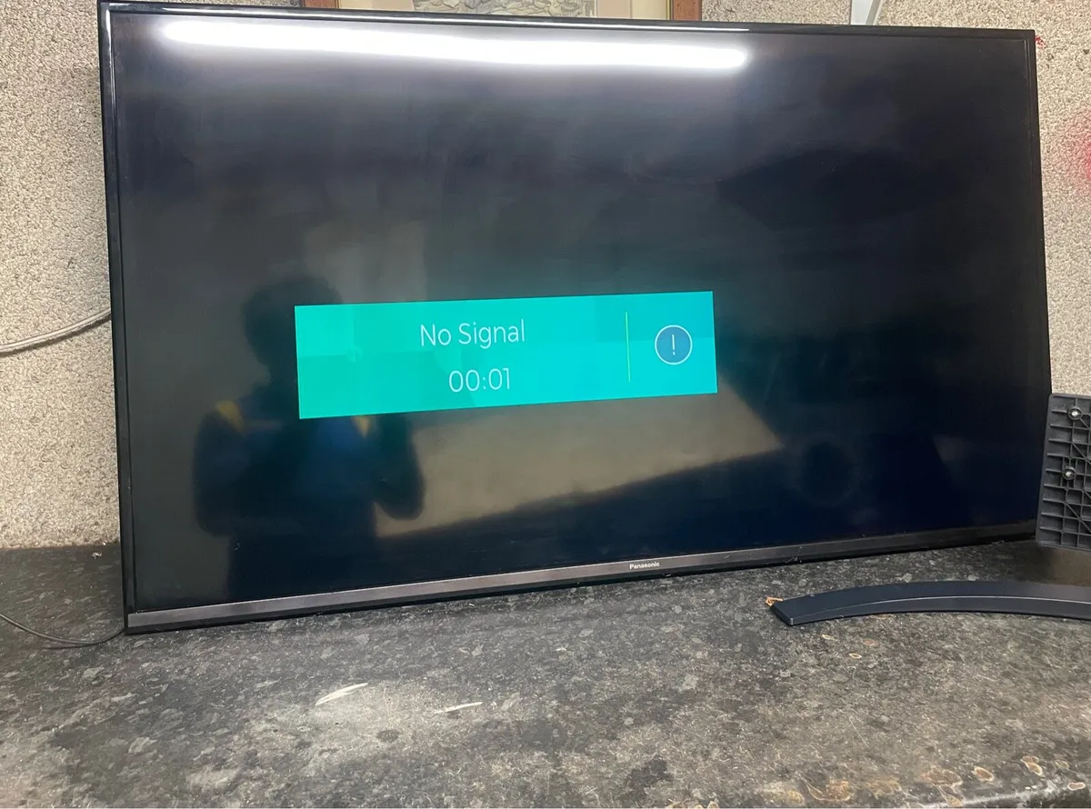 Panosonic 43 inch - Image 1