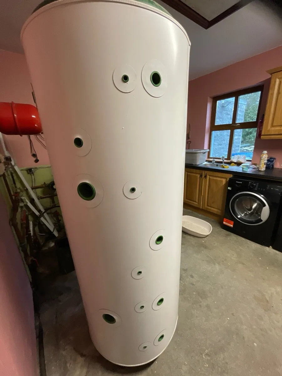 New unused 300 liter hot water heating buffer tank - Image 3