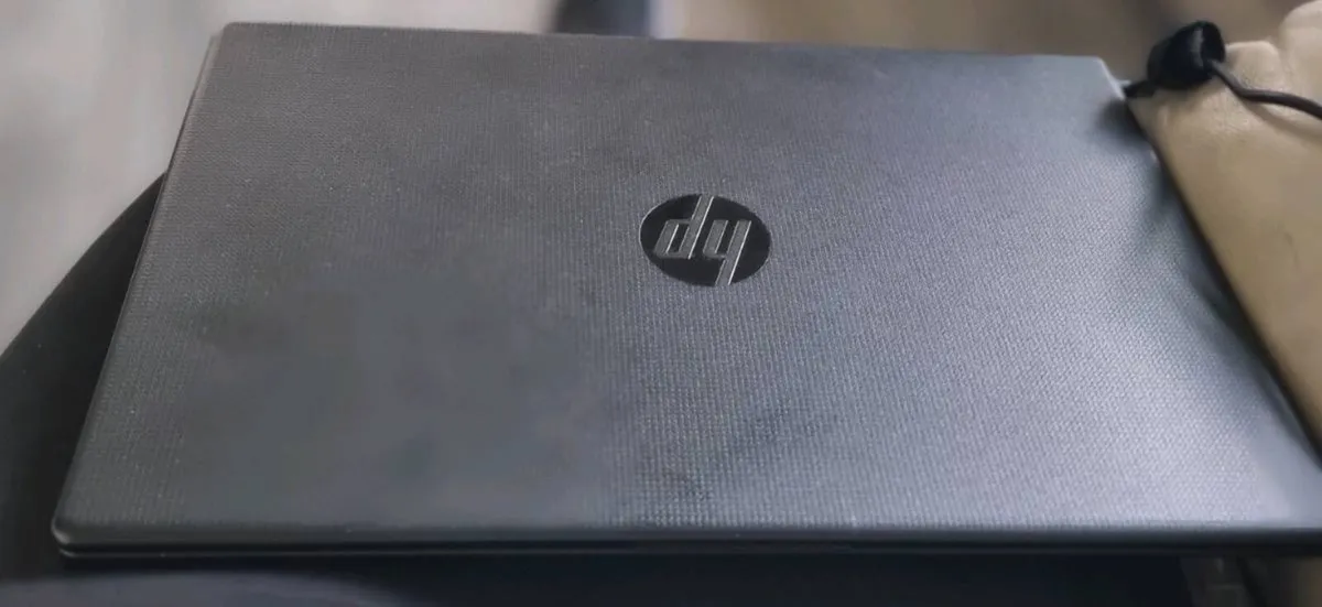 HP Laptop 15-FC0017NA 15.6" Ryzen 5 8GB RAM 256GB - Image 2