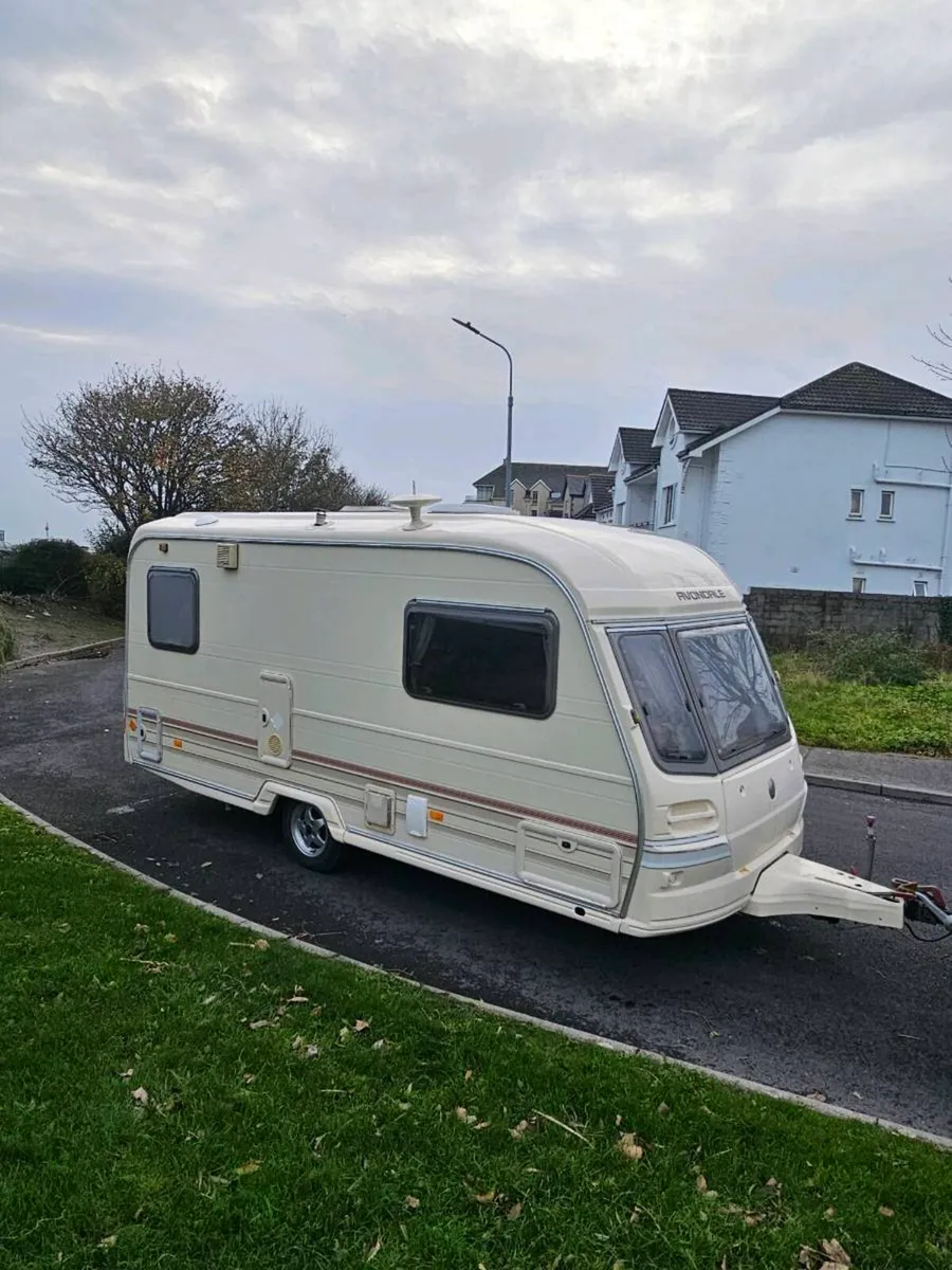 Avondale caravan - Image 3